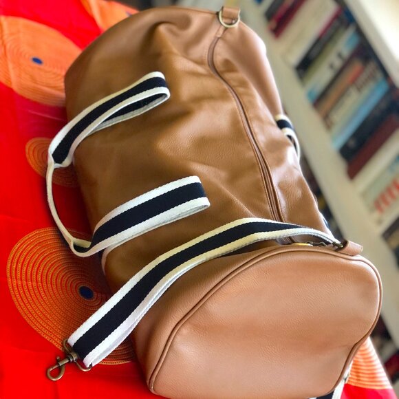 Duffel Bag w Canvas straps & trim. Adjustable, attachable shoulder strap - Picture 1 of 10